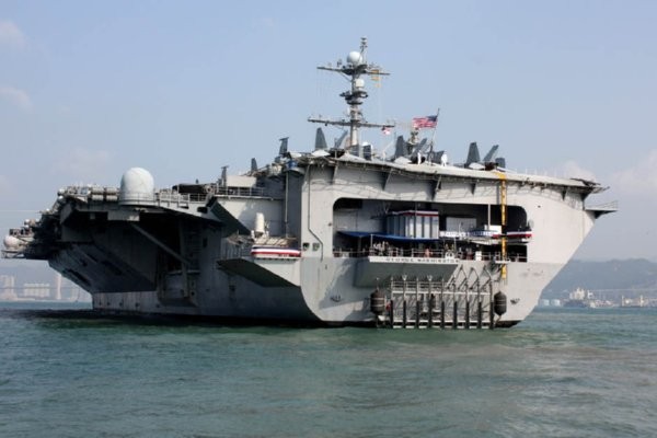 Tàu sân bay USS George Washington tăng cường hiện diện ở khu vực châu Á-Thái Bình Dương, ngày 2/11/2011 đã tham gia tập trận chung với Lực lượng Phòng vệ Biển Nhật Bản